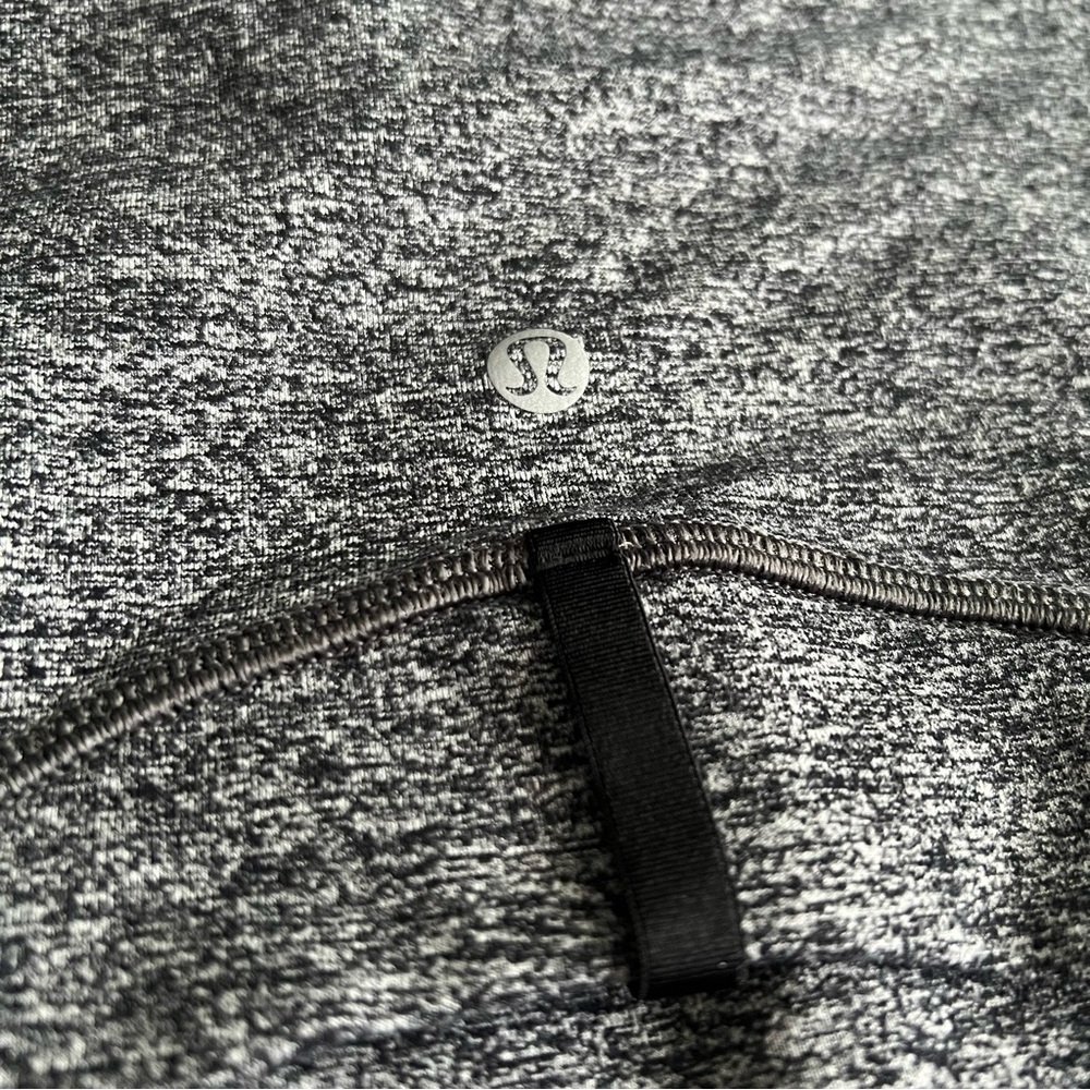 Lululemon define jacket, heather gray, size 6 - Picture 9 of 15